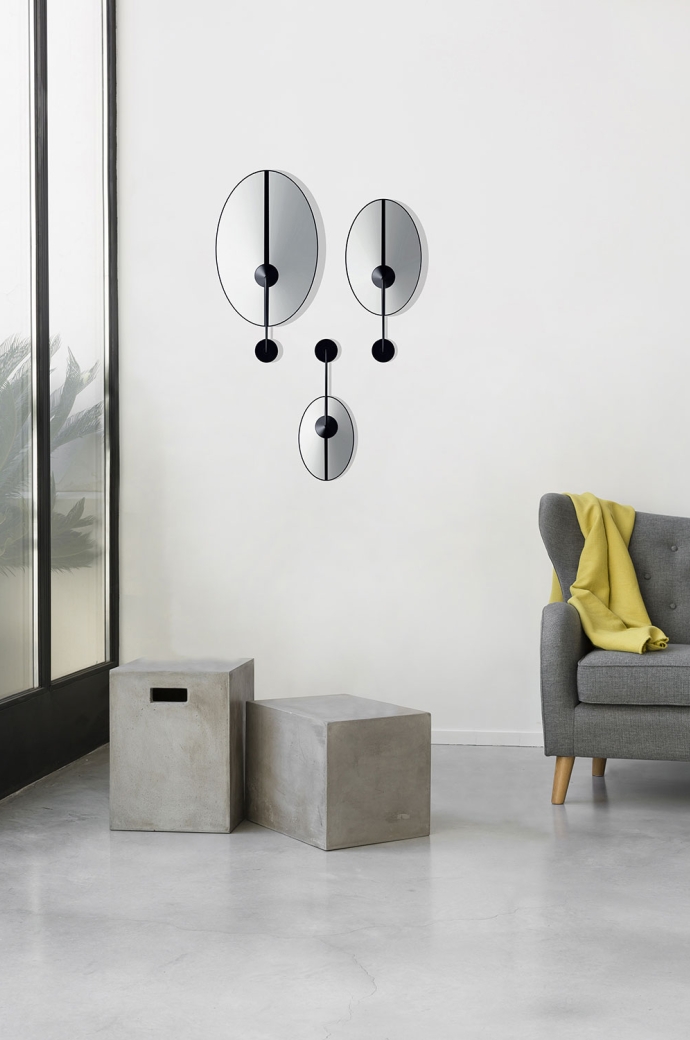 Wall Lamp Moyen Shield